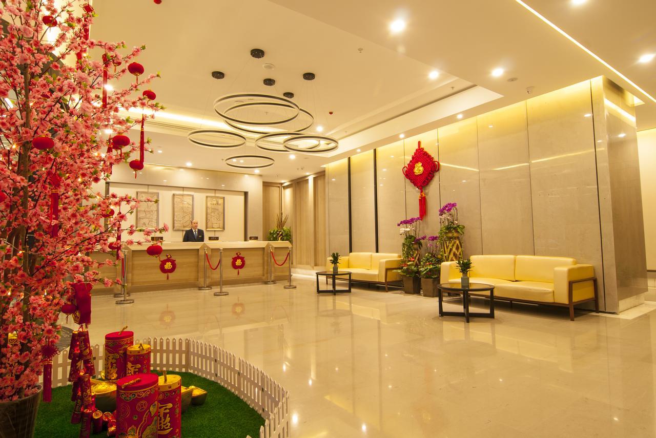 Home Plus Suite Hotel And Apartment Vuhan Dış mekan fotoğraf