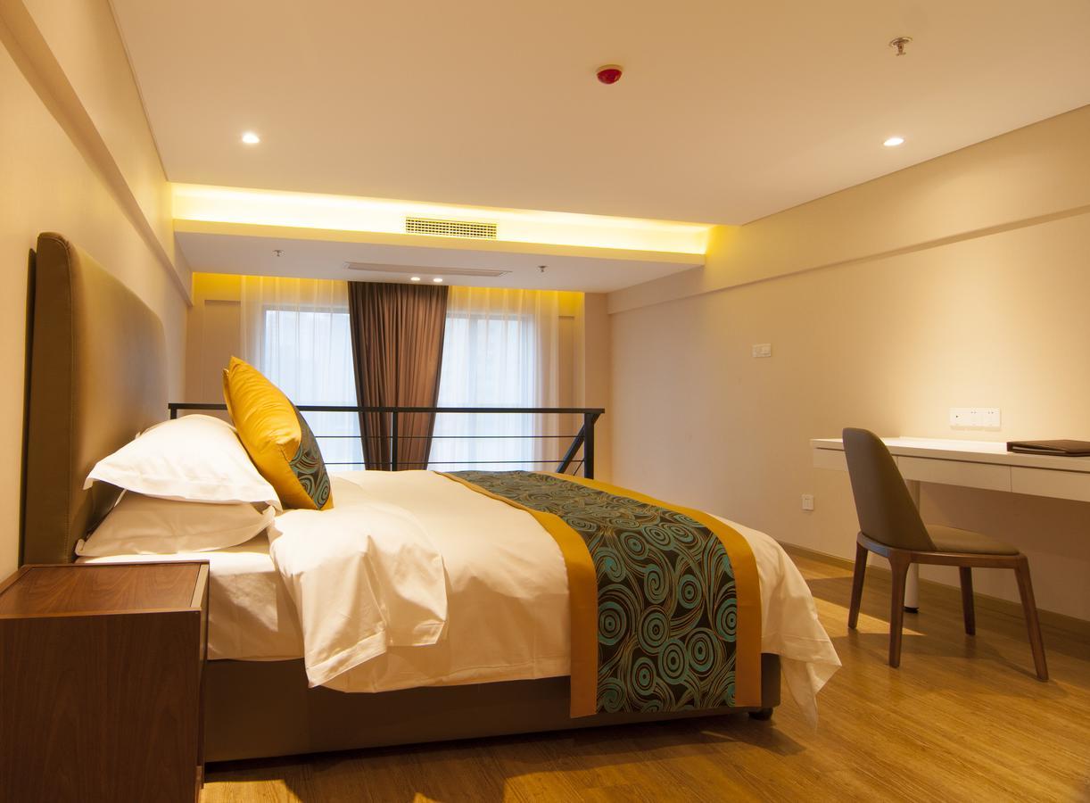 Home Plus Suite Hotel And Apartment Vuhan Dış mekan fotoğraf