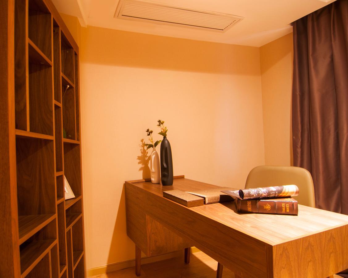 Home Plus Suite Hotel And Apartment Vuhan Dış mekan fotoğraf