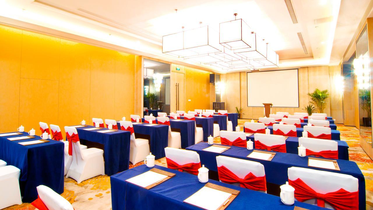 Home Plus Suite Hotel And Apartment Vuhan Dış mekan fotoğraf