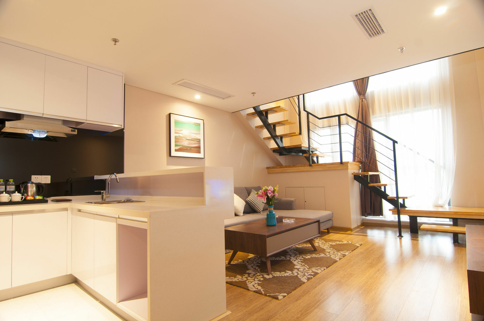 Home Plus Suite Hotel And Apartment Vuhan Dış mekan fotoğraf