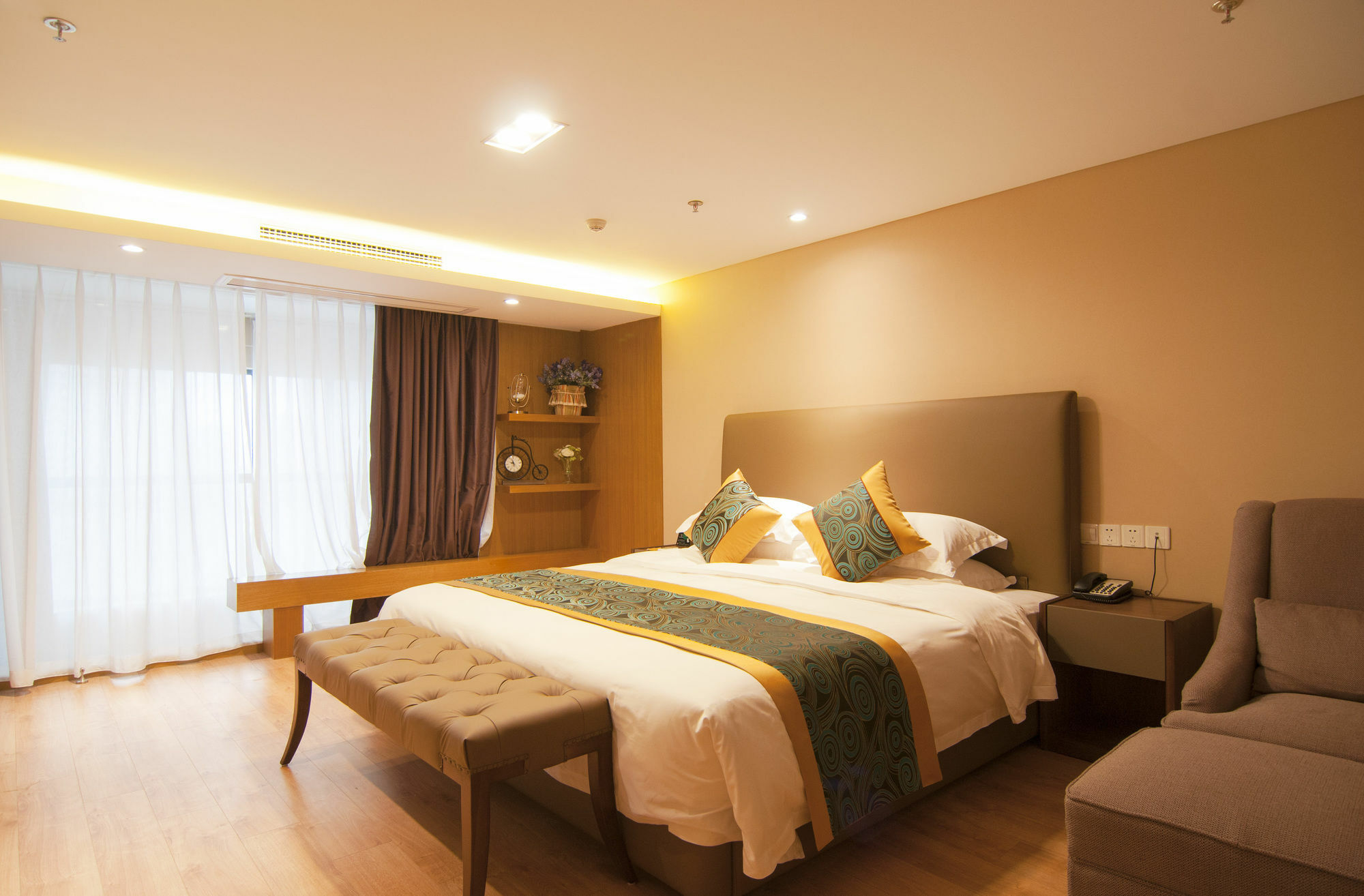 Home Plus Suite Hotel And Apartment Vuhan Dış mekan fotoğraf